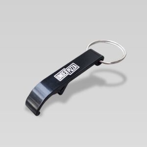 Llavero destapador under pizza negro