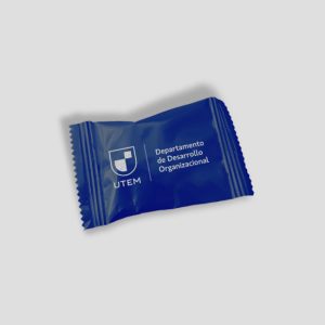 Caramelos corporativos azul con logo UTEM