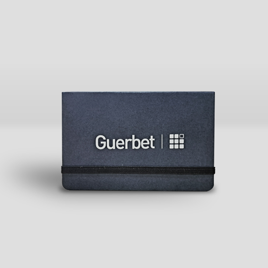 Memo set negro con logotipo estampado Guerbet